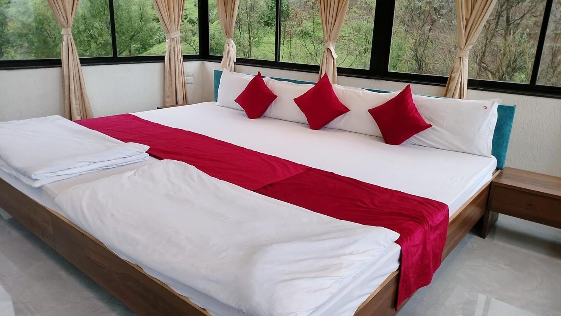 Golden Resort Igatpuri Exterior photo