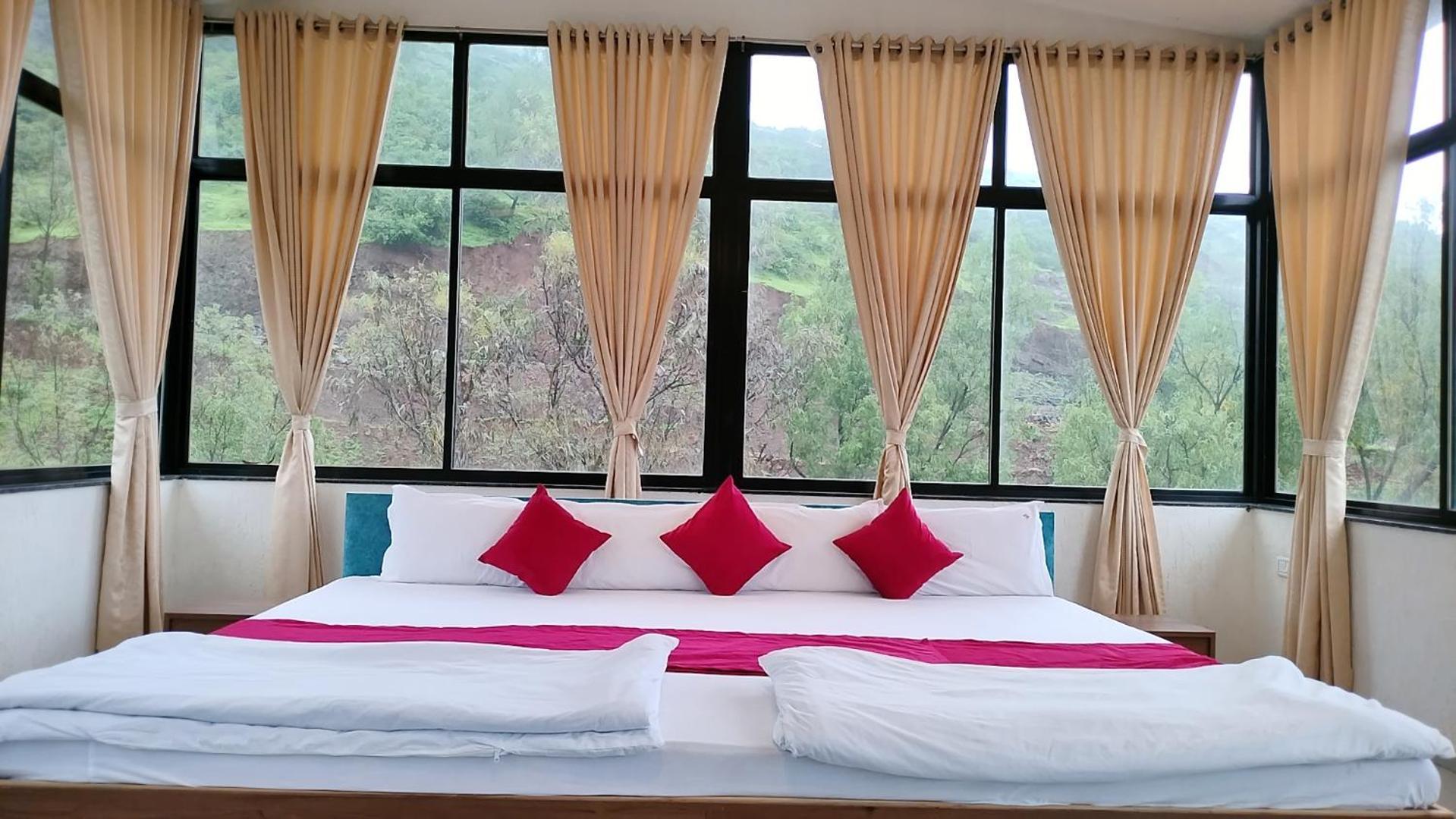 Golden Resort Igatpuri Exterior photo